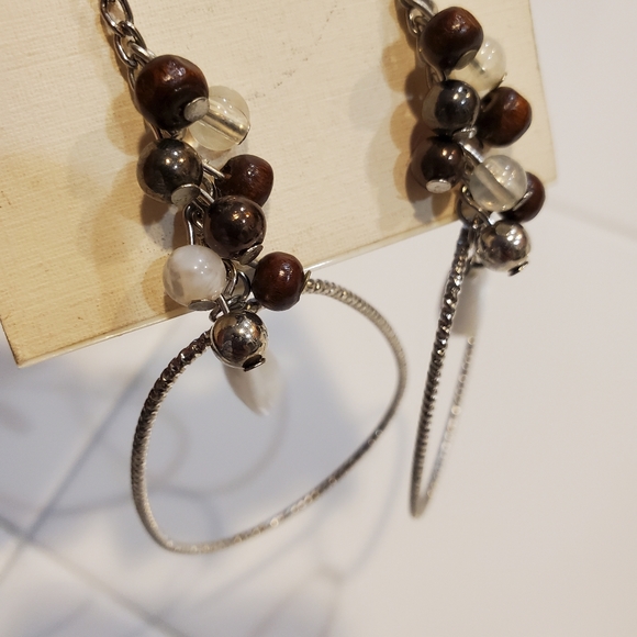 NEW Miriam Haskell Large Dangle Brown White Wood Bead Earrings - Picture 2 of 4